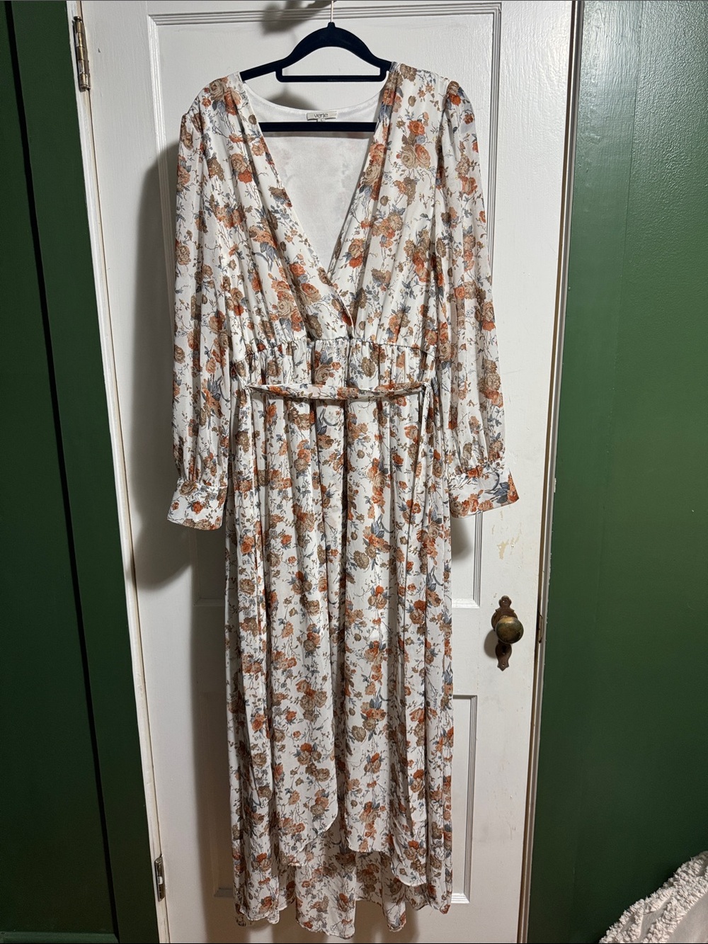 Floral V-Neck Long Sleeve Maxi Dress in cream and rust with gold flecks